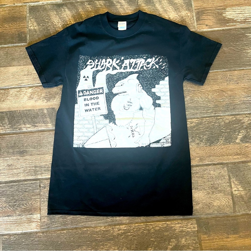Shark Attack surfer shark unisex black Gildan t shirt S